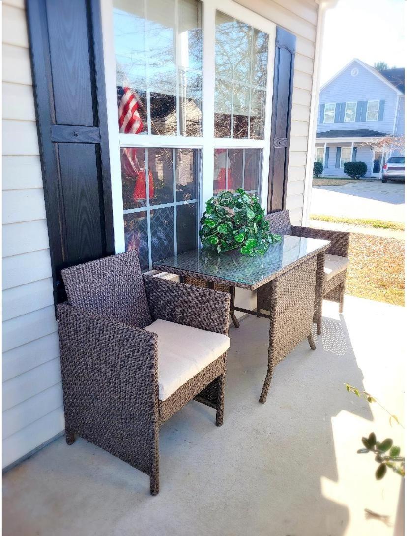 Private Room & Bathroom Close To Downtown Raleigh Exterior foto